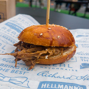 Zula-Hamburger-Hellman's-Burger-Fest